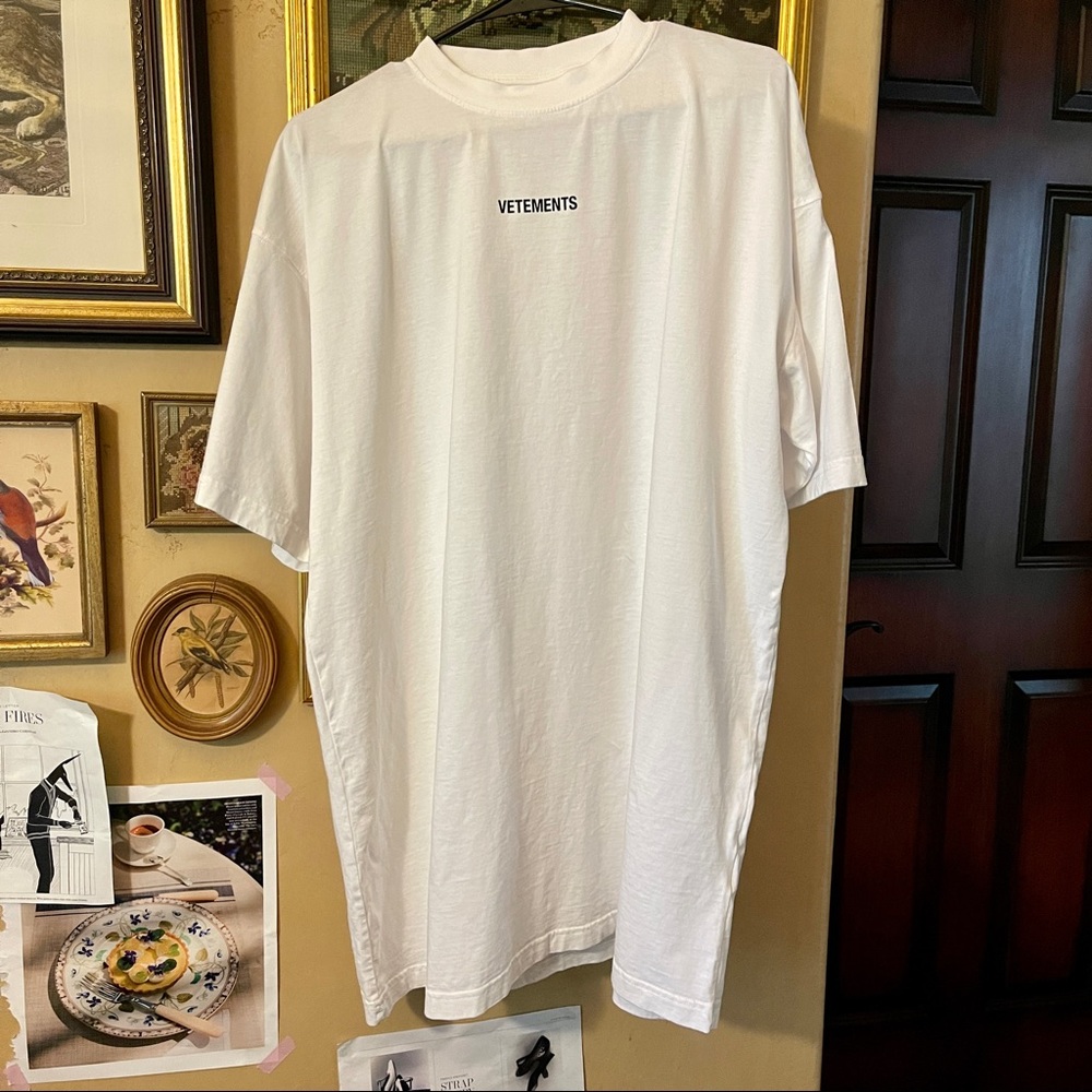 Authentic VETEMENTS unisex white logo T-shirt